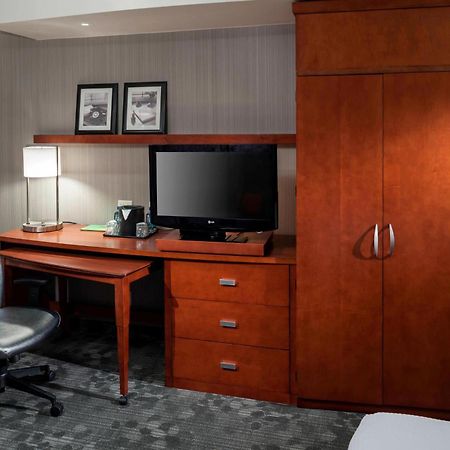 Готель Courtyard By Marriott Seattle Кіркленд Екстер'єр фото
