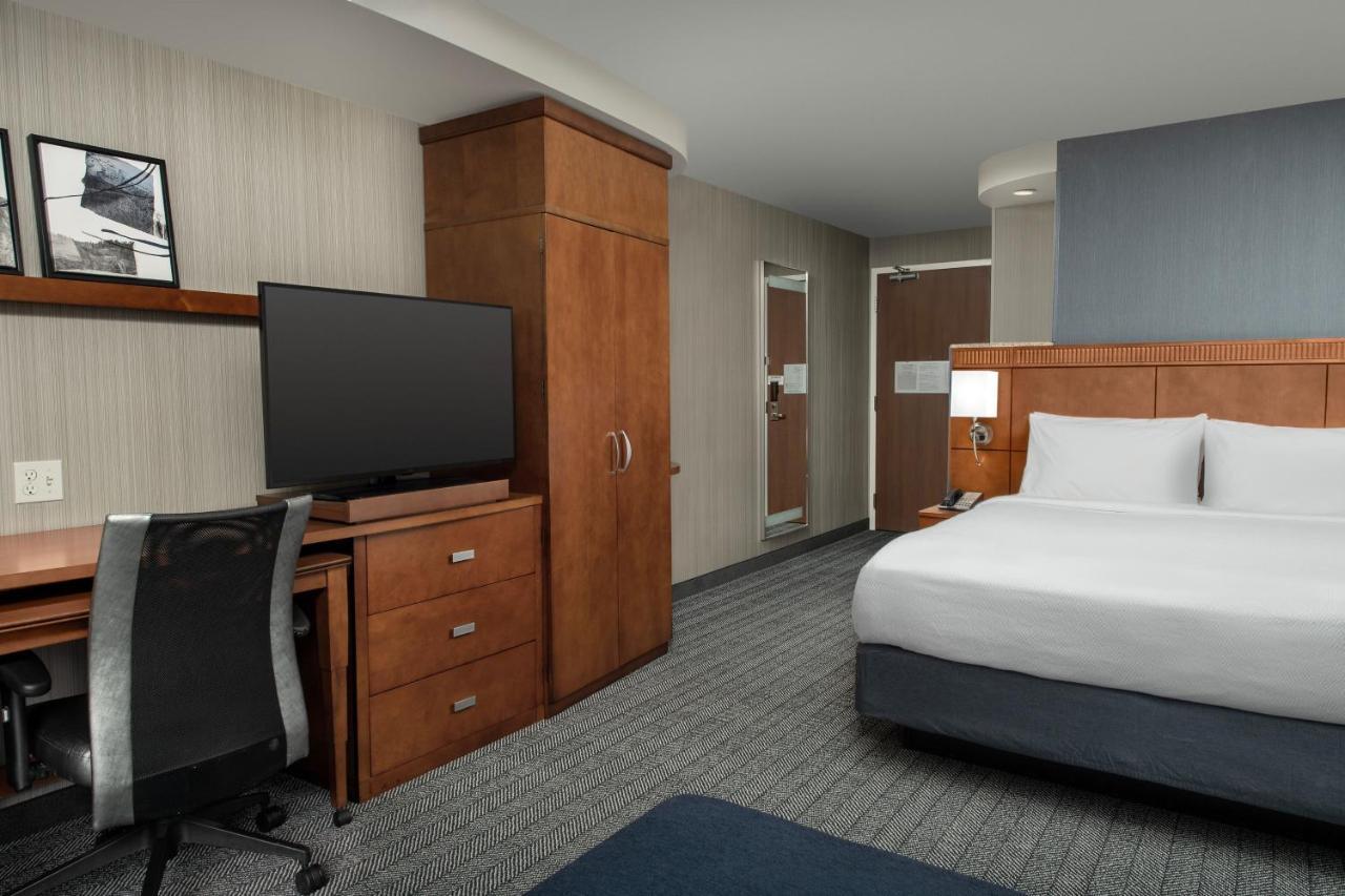 Готель Courtyard By Marriott Seattle Кіркленд Екстер'єр фото